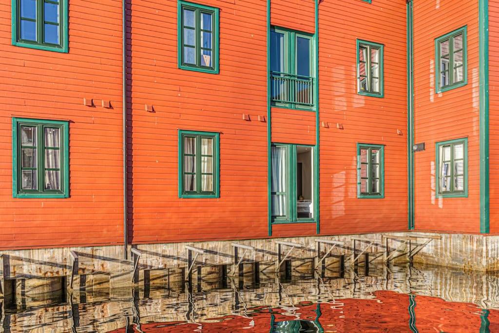 Ocean-View Haven: Take A Swim From Your Window! Bergen Exterior foto